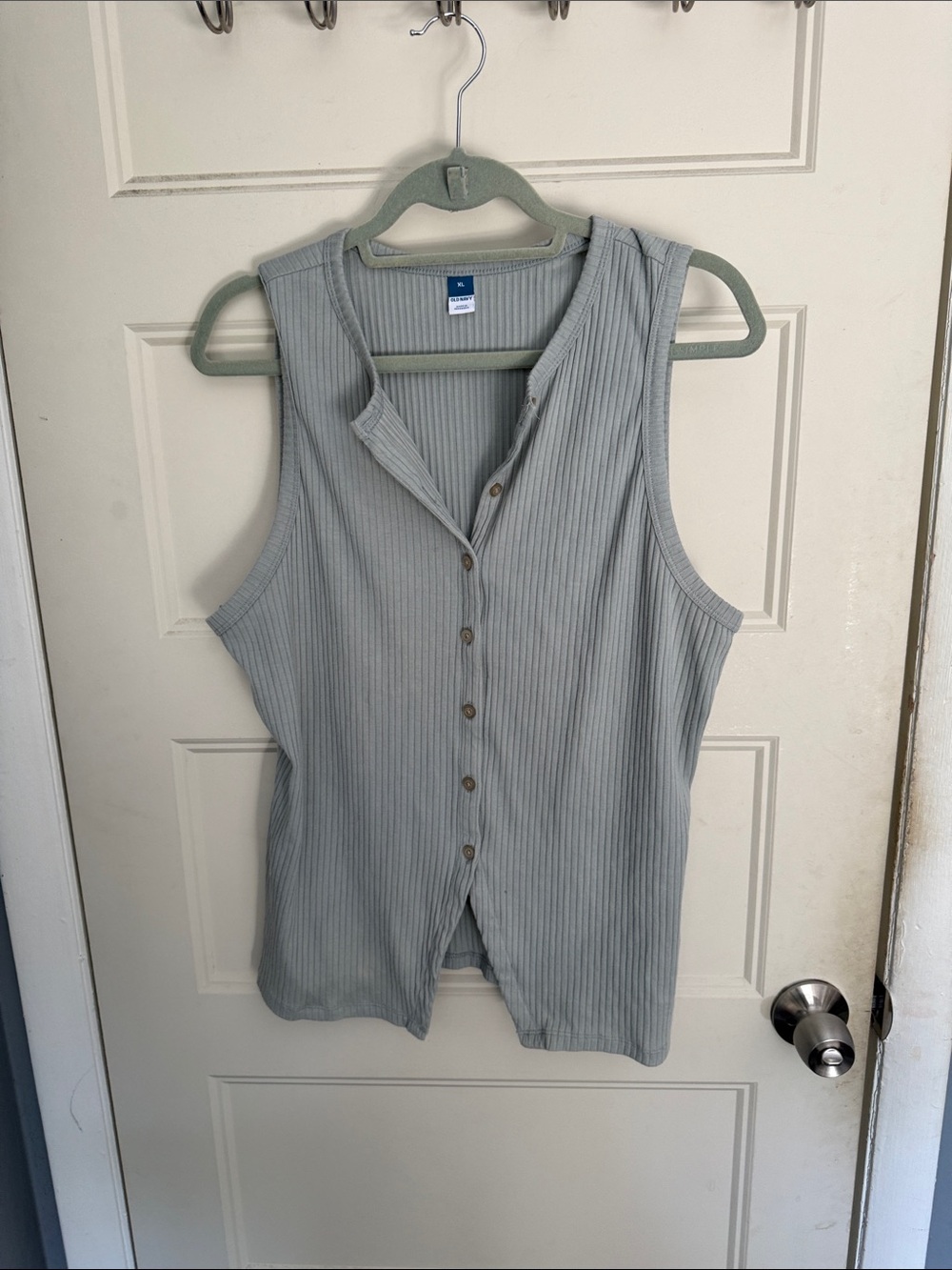 Old Navy Ribbed Button-Front Tank Top - Light Gray